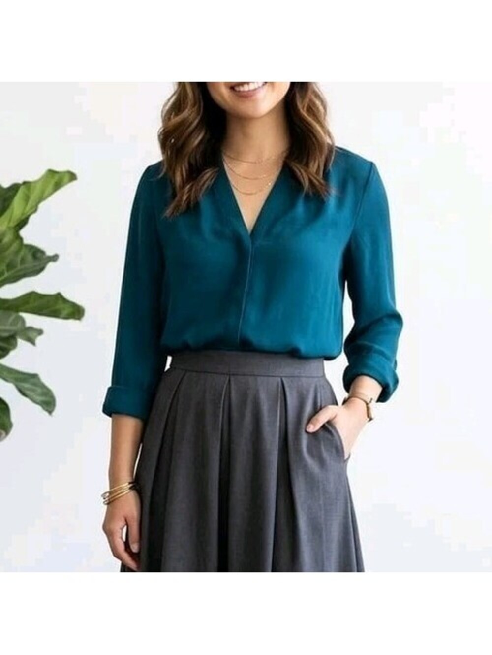 Violet Claire Blouse Womens Medium Teal Blue V-Neck Long Sleeve Shirt